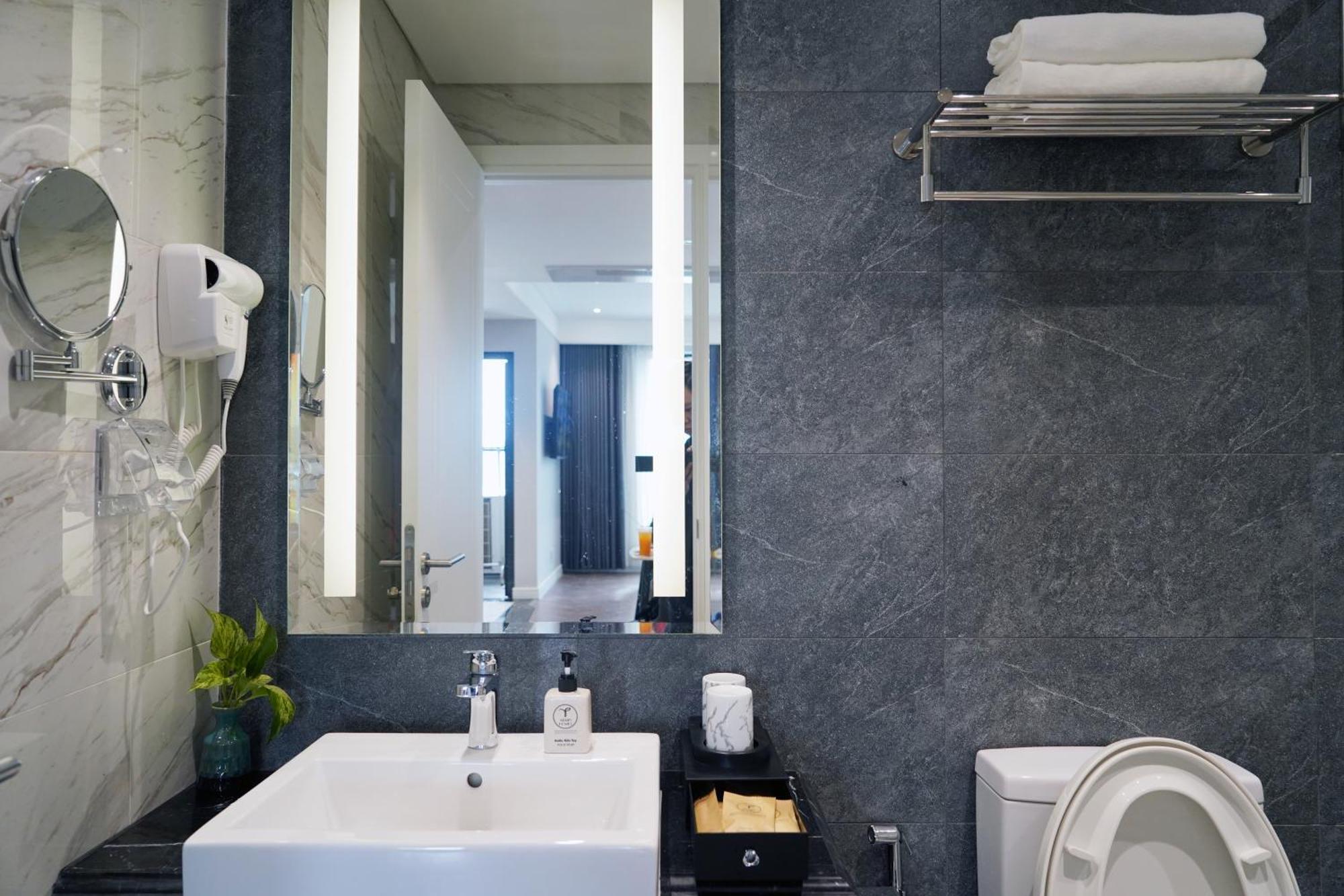 Armin Homes Altara Residences Quy Nhon Esterno foto